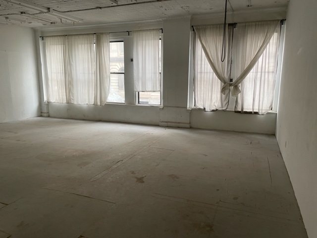 158 Grand Street - Photo 0