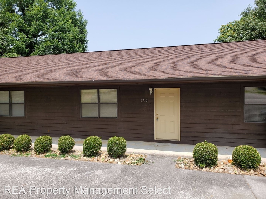 1717 Tuckaleechee Pike - Photo 0