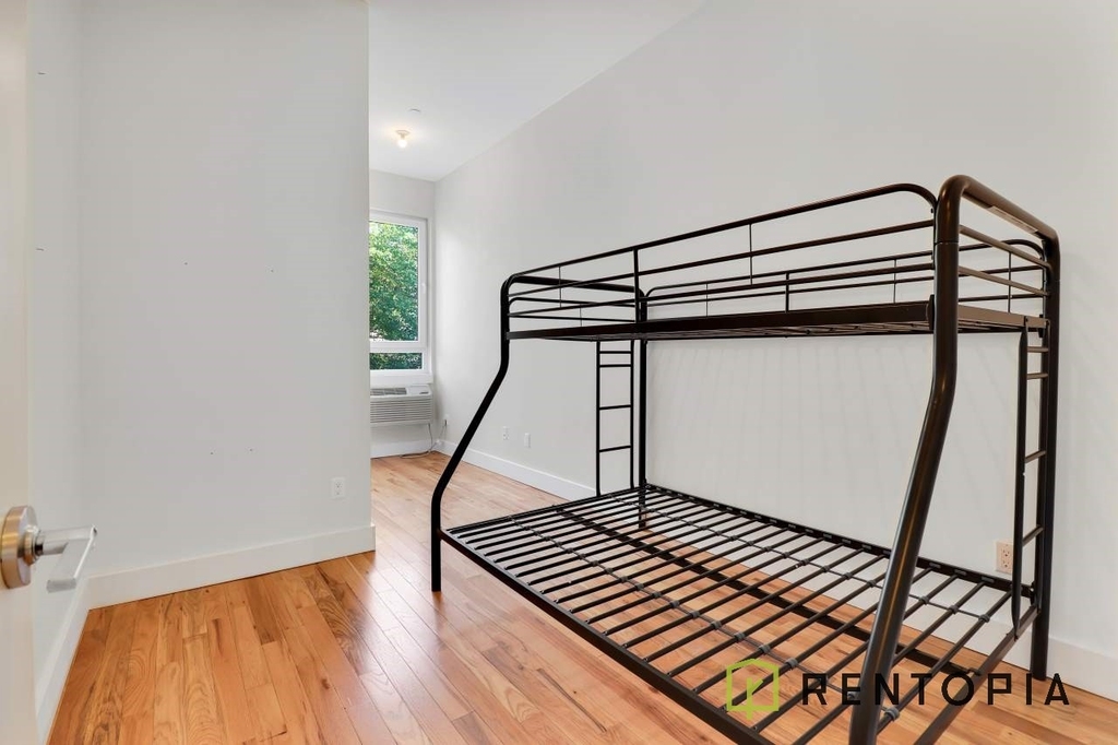 2122 Fulton Street - Photo 4