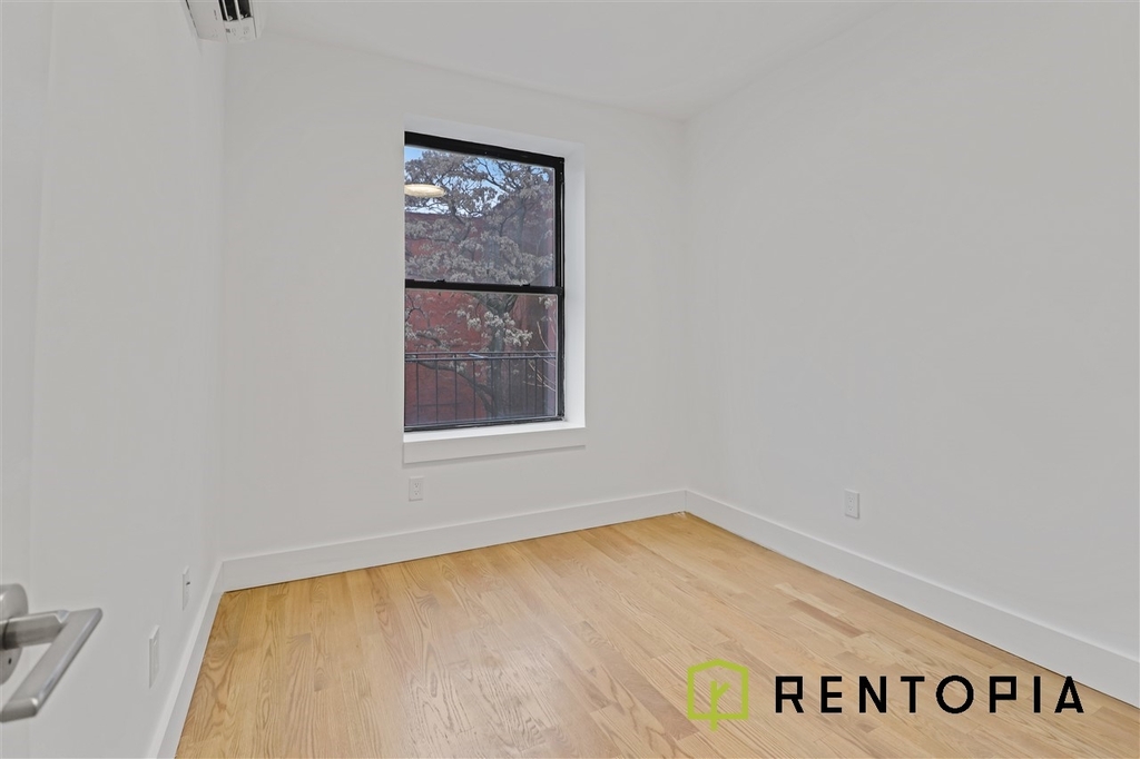 435 Dekalb Avenue - Photo 4