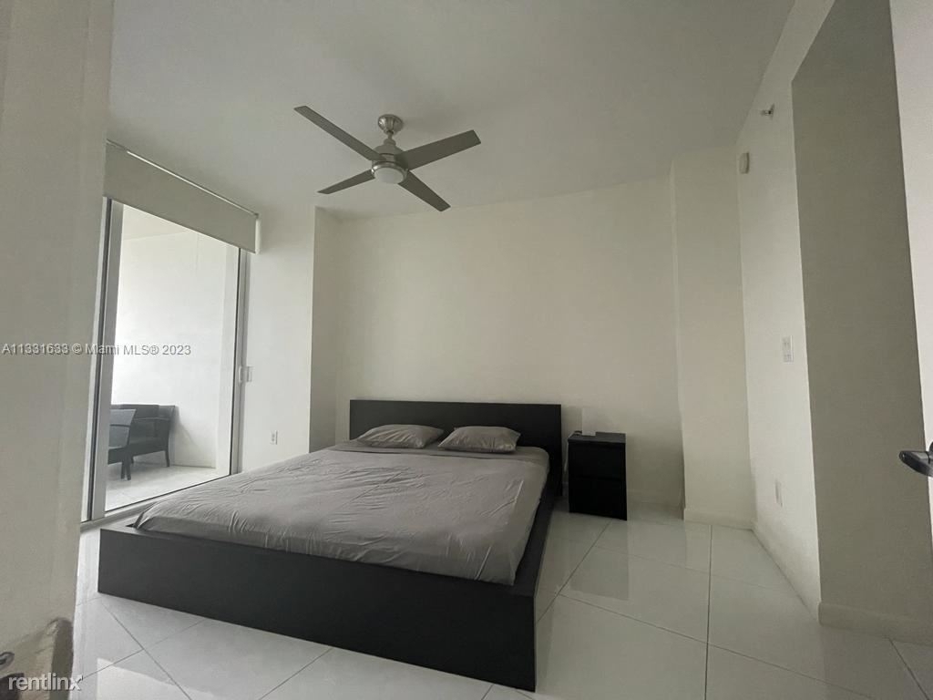 18201 Collins Ave Apt 908 - Photo 4