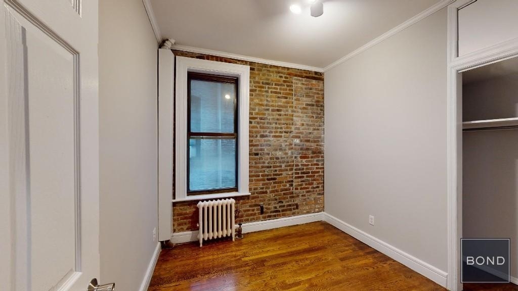 336 East 18th Street - Photo 4