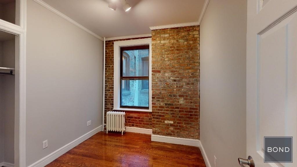 336 East 18th Street - Photo 3