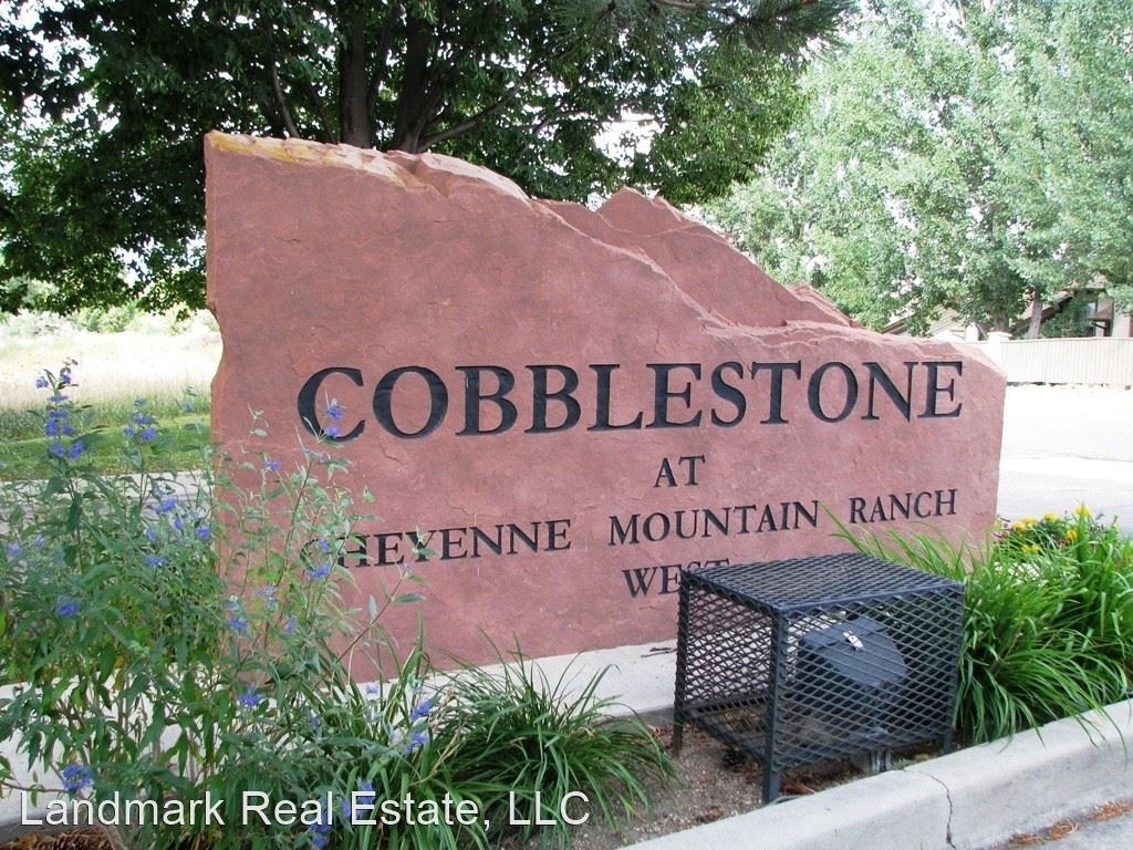 282 Cobblestone Drive - Photo 24