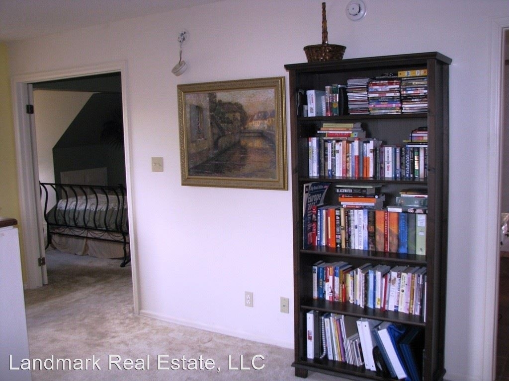 282 Cobblestone Drive - Photo 9