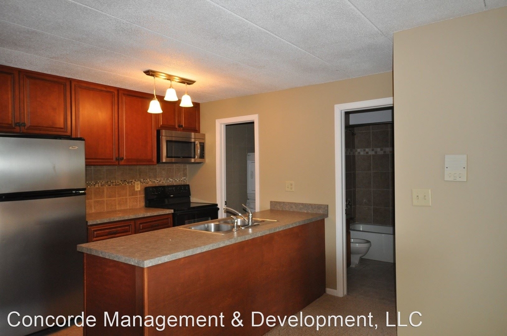 1660 G Street - Photo 13