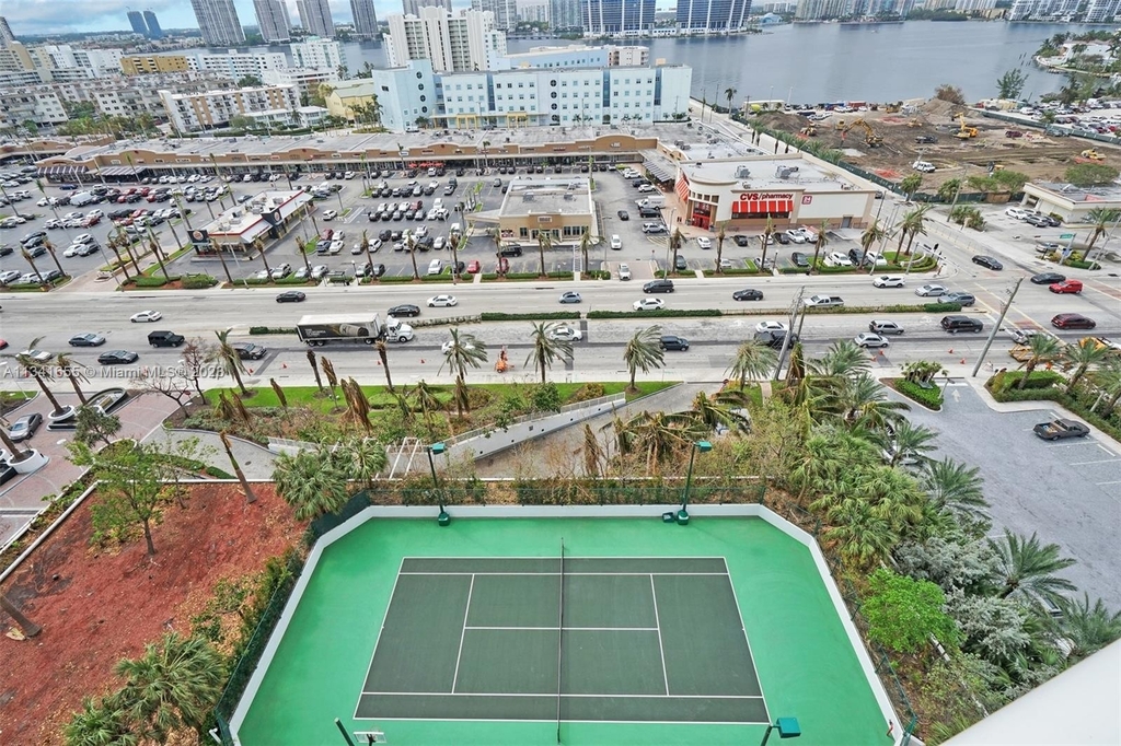 18101 Collins Ave - Photo 48