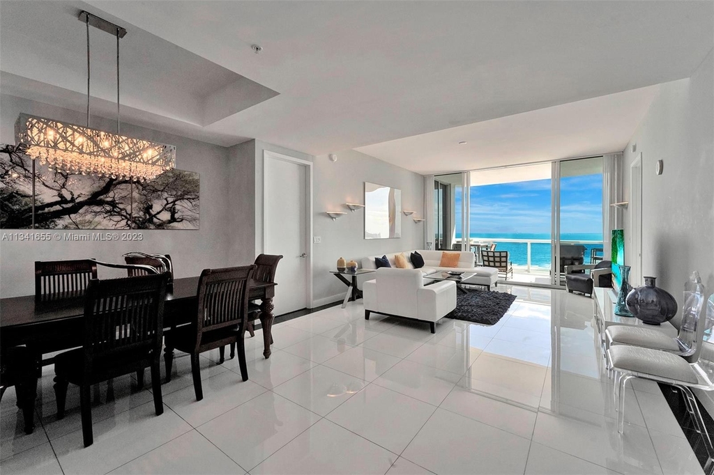 18101 Collins Ave - Photo 26