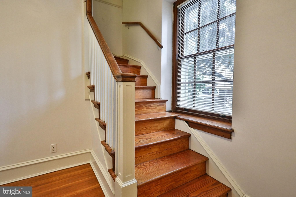 6610 Wissahickon Avenue - Photo 11