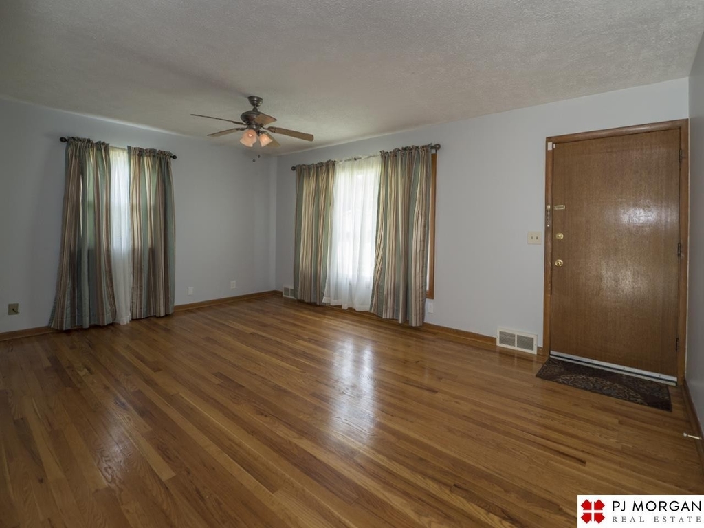 5315 N 48 Avenue - Photo 1