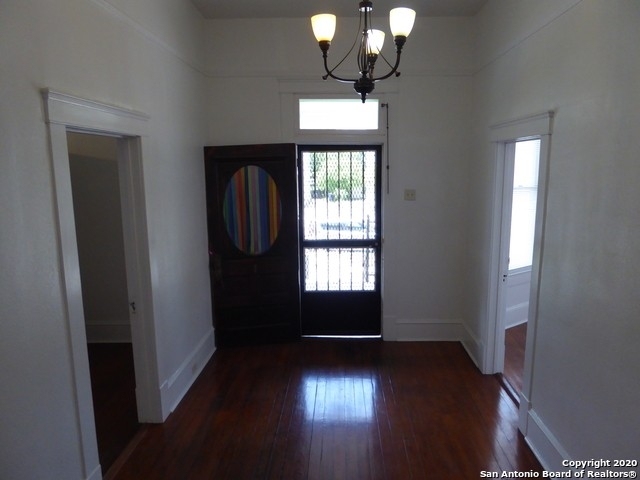 815 W Russell Pl - Photo 2