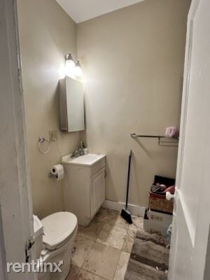 38 Hemenway St Apt 33 - Photo 2