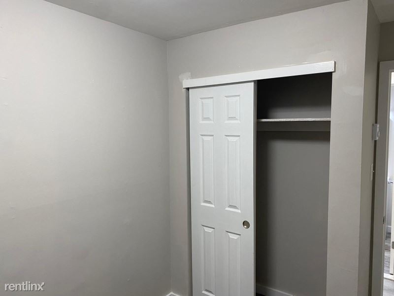311 N Sycamore Ave 6 - Photo 9