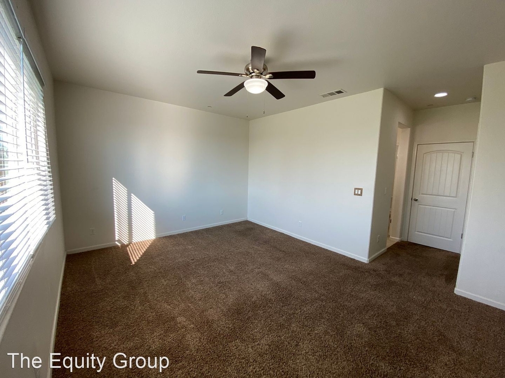 1253 Golf Avenue - Photo 10