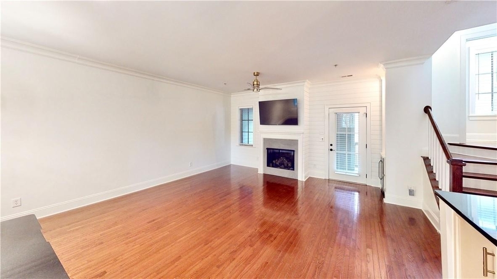 1328 Ordermore Avenue - Photo 13