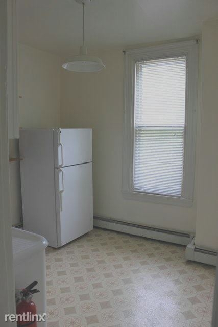 208 Summit Avenue 2b - Photo 3