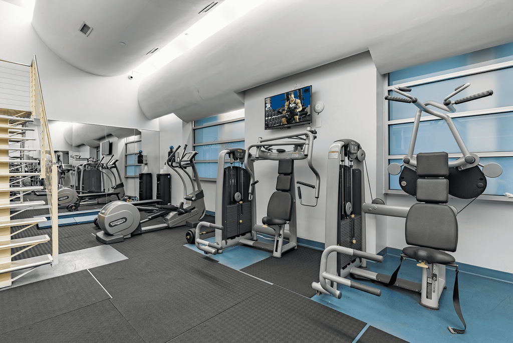12 West 44th Street - Photo 8
