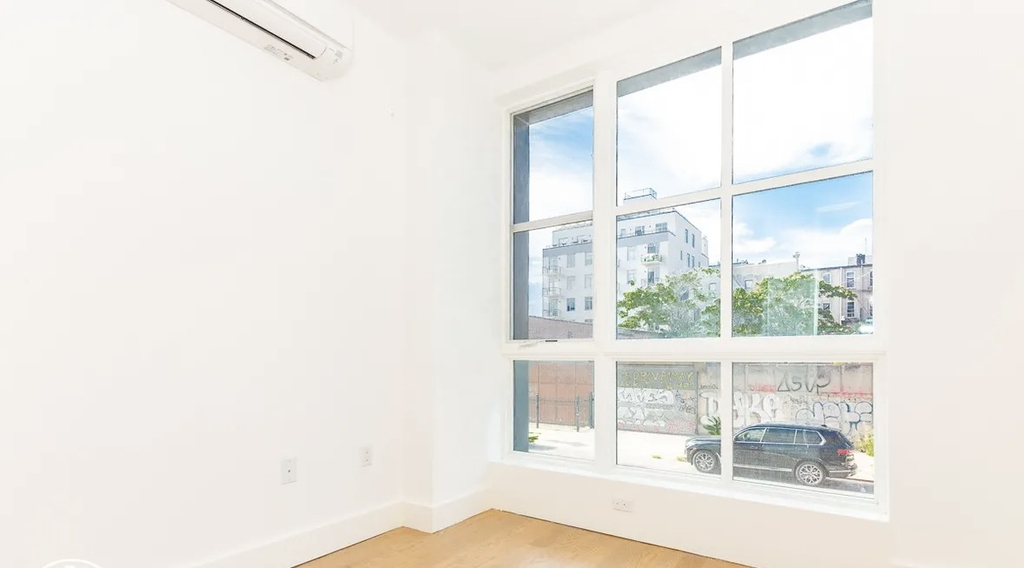 824 Lexington Avenue - Photo 7