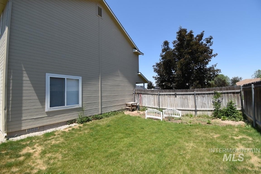 1801 W Camelot Dr - Photo 46