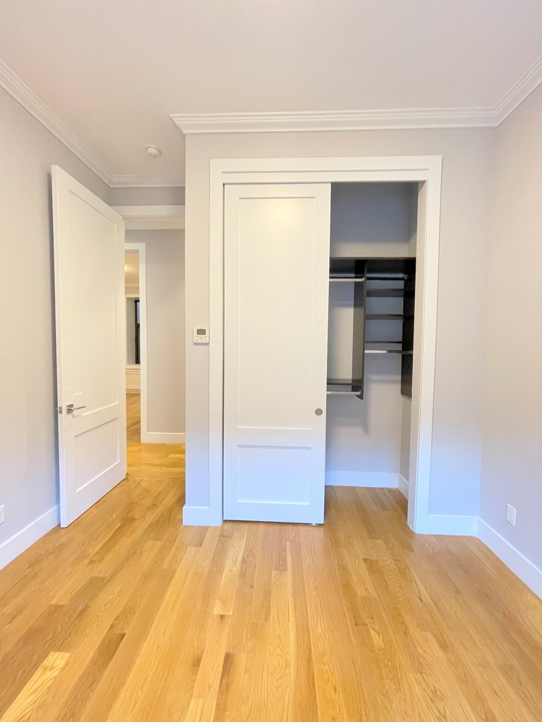 252 West 76th Street - Photo 7