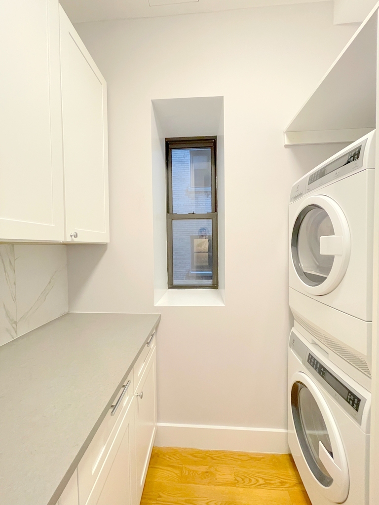 252 West 76th Street - Photo 4