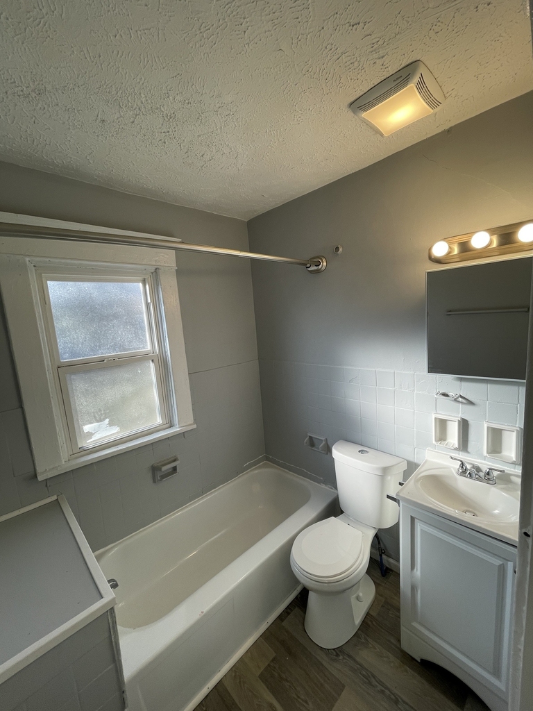 642 Jefferson Avenue - Photo 8