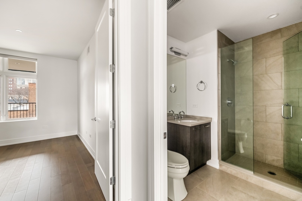 434 W Melrose Street - Photo 15