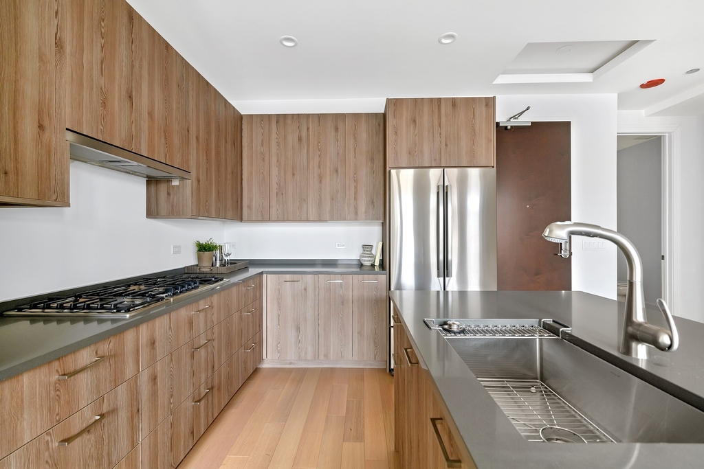 434 W Melrose Street - Photo 3