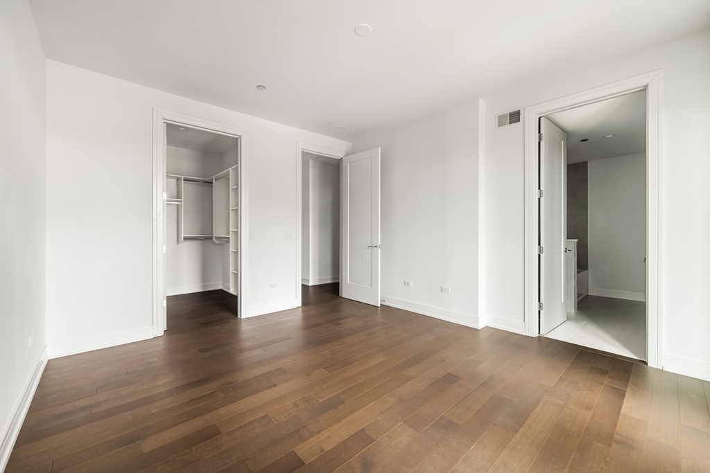 434 W Melrose Street - Photo 9