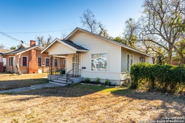 2514 E Houston St - Photo 0