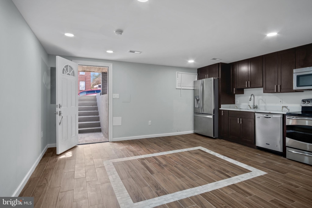 4910 1st Street Nw - Photo 5