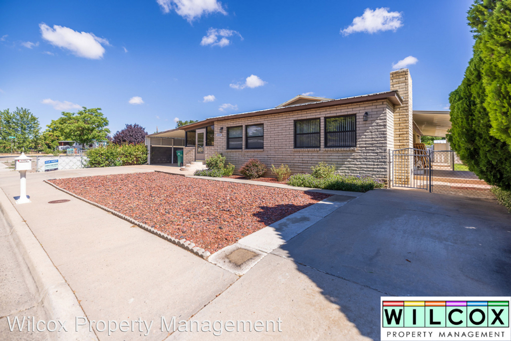 2804 East 18th Street - Photo 4