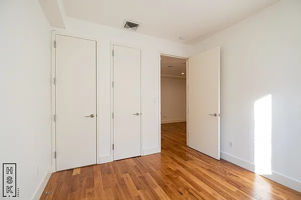 845 Grand Street - Photo 5