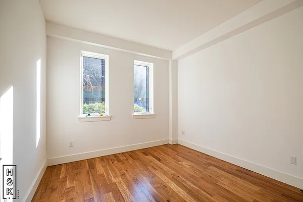 845 Grand Street - Photo 6