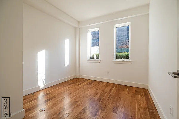 845 Grand Street - Photo 3