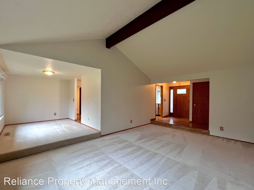 8670 Sw 75th Ave. - Photo 13
