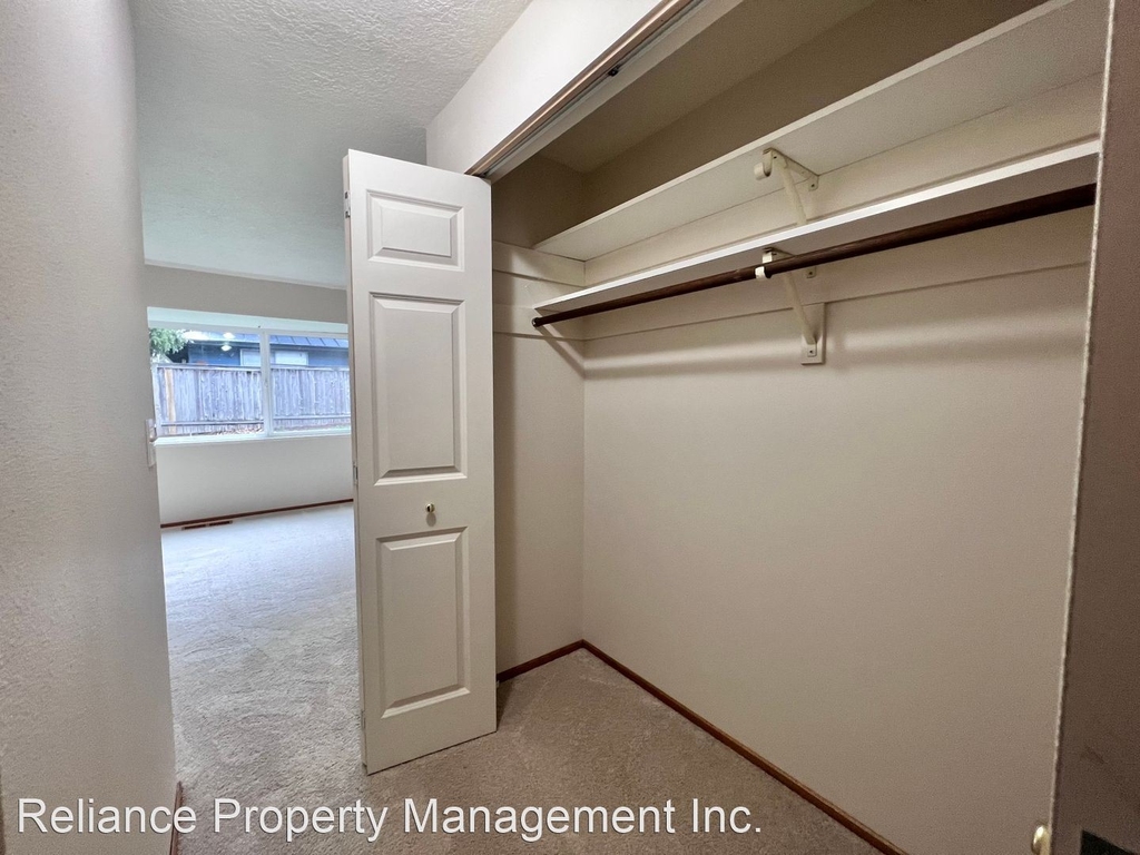 8670 Sw 75th Ave. - Photo 15