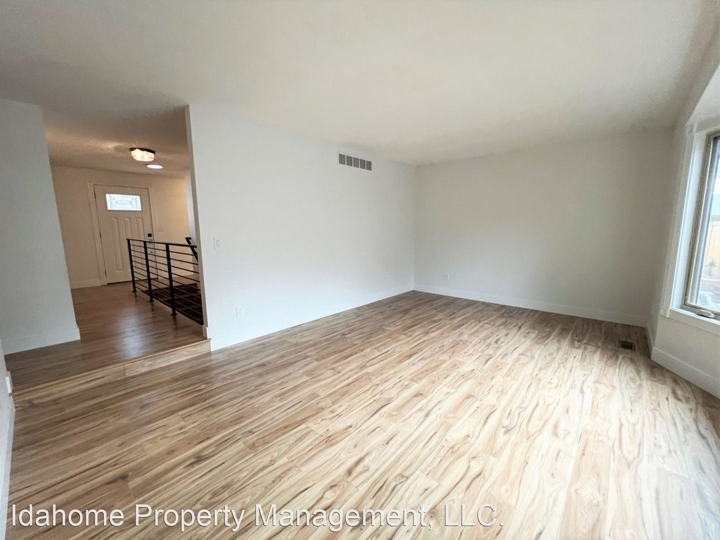 11175 W Hinsdale St - Photo 12