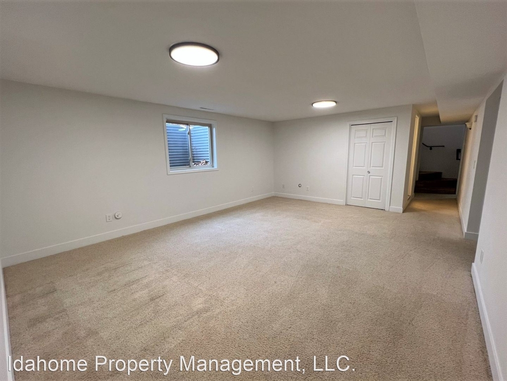 11175 W Hinsdale St - Photo 19