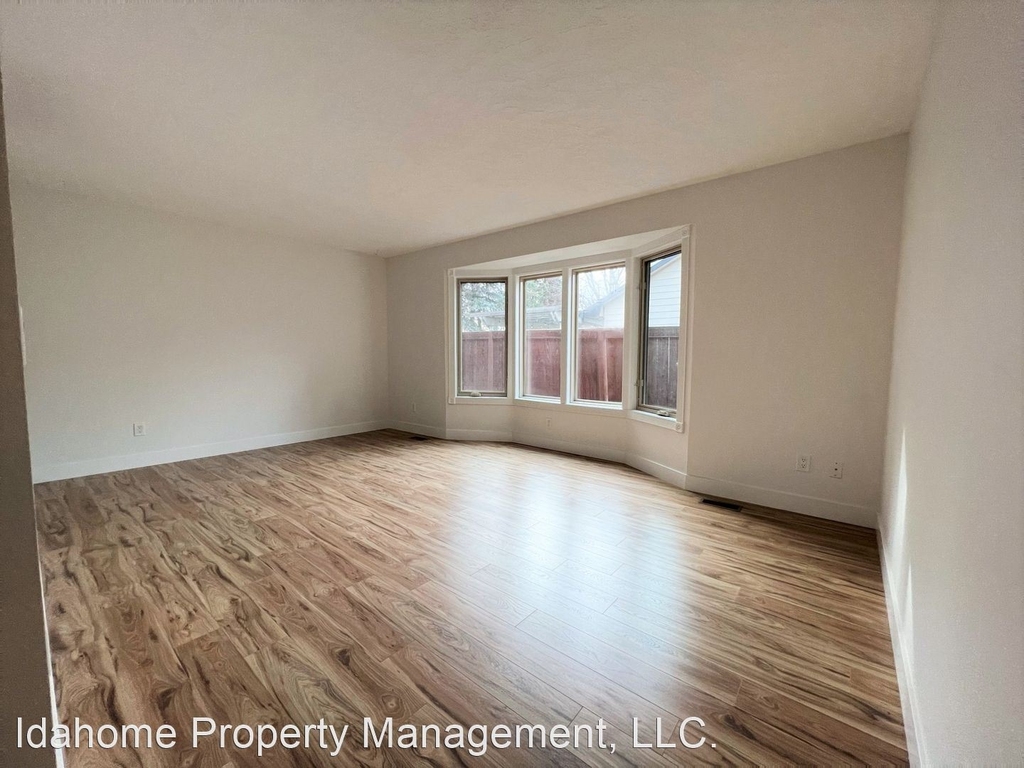 11175 W Hinsdale St - Photo 11