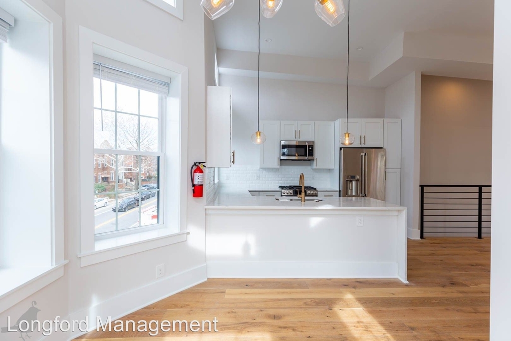 3001 11th St Nw - Photo 12
