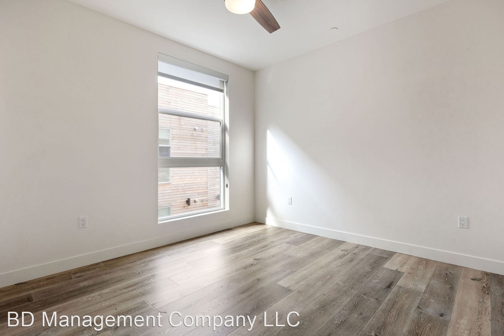 1122 Pico Blvd - Photo 1