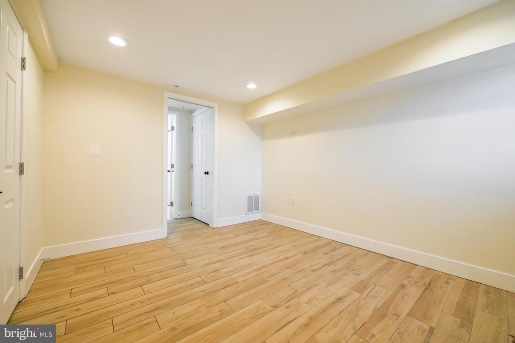 3017 Georgia Ave Nw - Photo 34