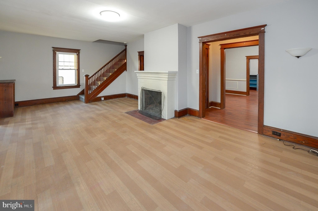 501 Summit Avenue - Photo 5