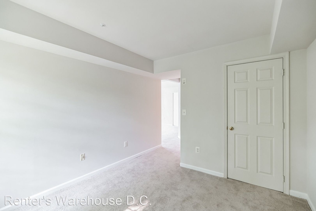 5921 Founders Crossing Ct #302 - Photo 18