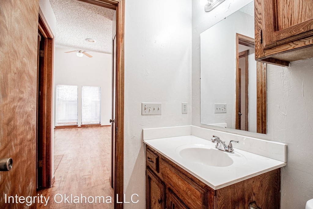 7401 Kings Manor Ct - Photo 38