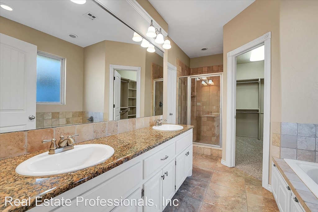 3705 Ne Willow Way - Photo 24