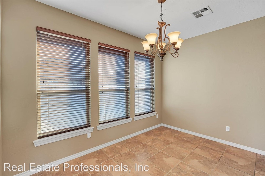 3705 Ne Willow Way - Photo 20