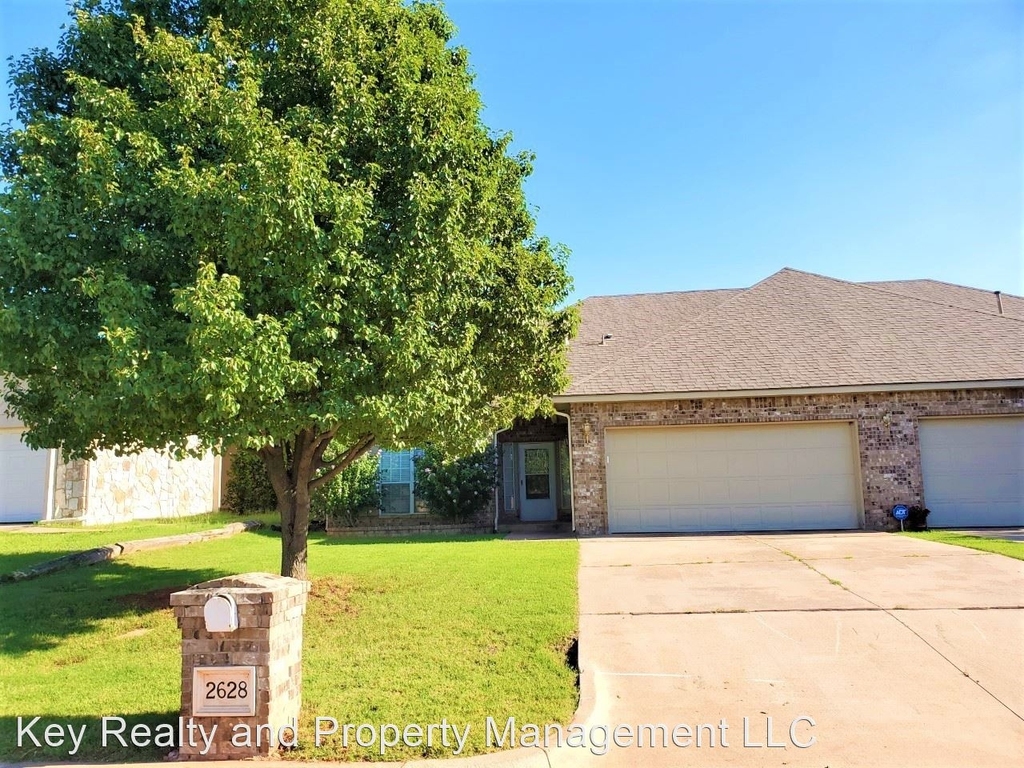 2630 Silvertree Dr. - Photo 12