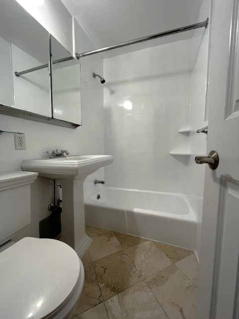 209 East 25th Street - Photo 8